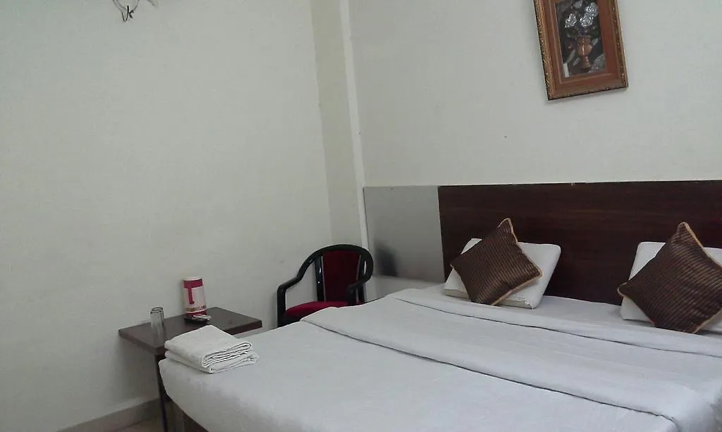 **  Hotel Anand Villa Agra  India