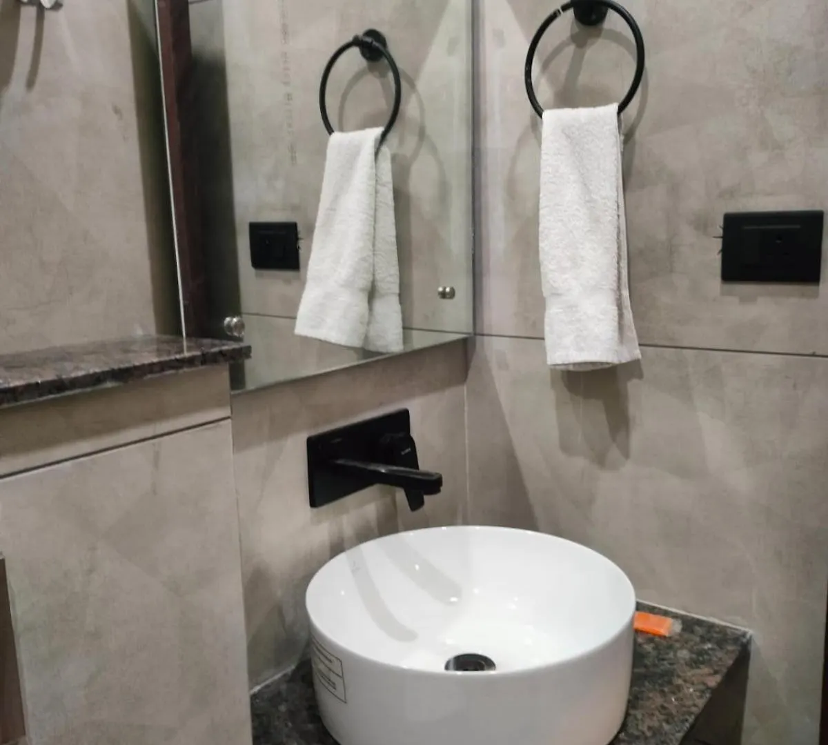 **  Hotel Anand Villa Agra  India