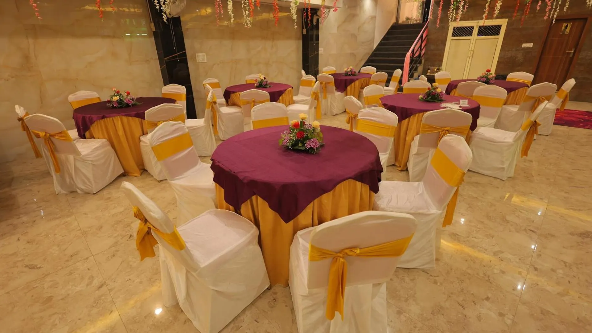 **  Hotel Anand Villa Agra  India